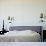 Chateau De Castelneau Bed and Breakfast
