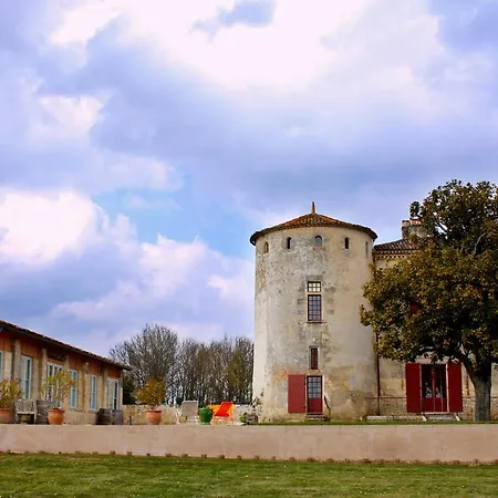 Chateau De Castelneau