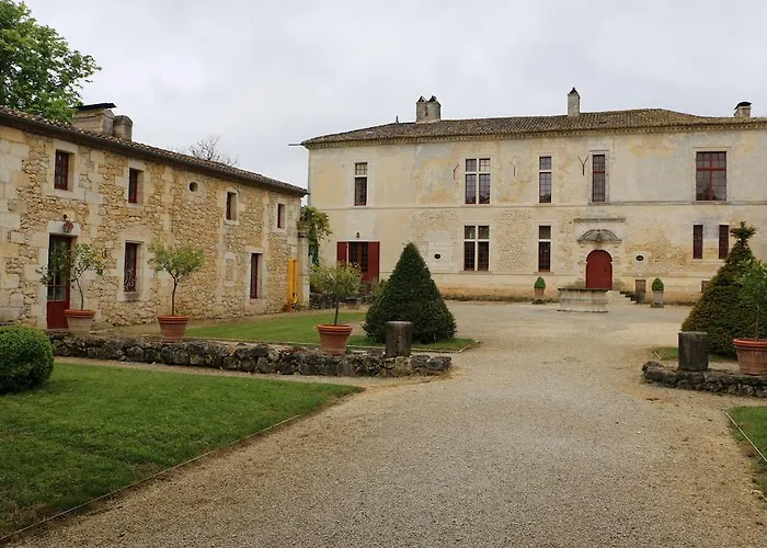 卡斯特尔诺城堡旅馆